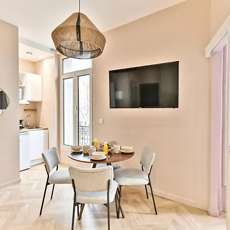 Proche Parc Monceau - Gourgaud Apartamento